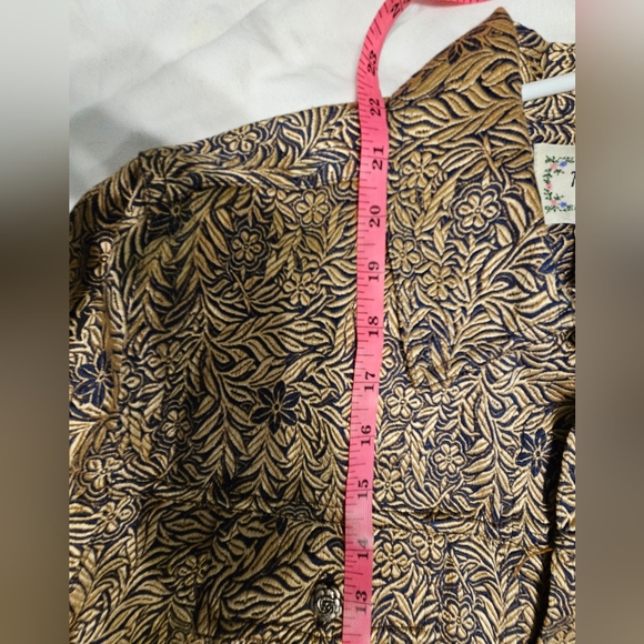 Patterned Button-Up Jacket - Picture 8 of 13